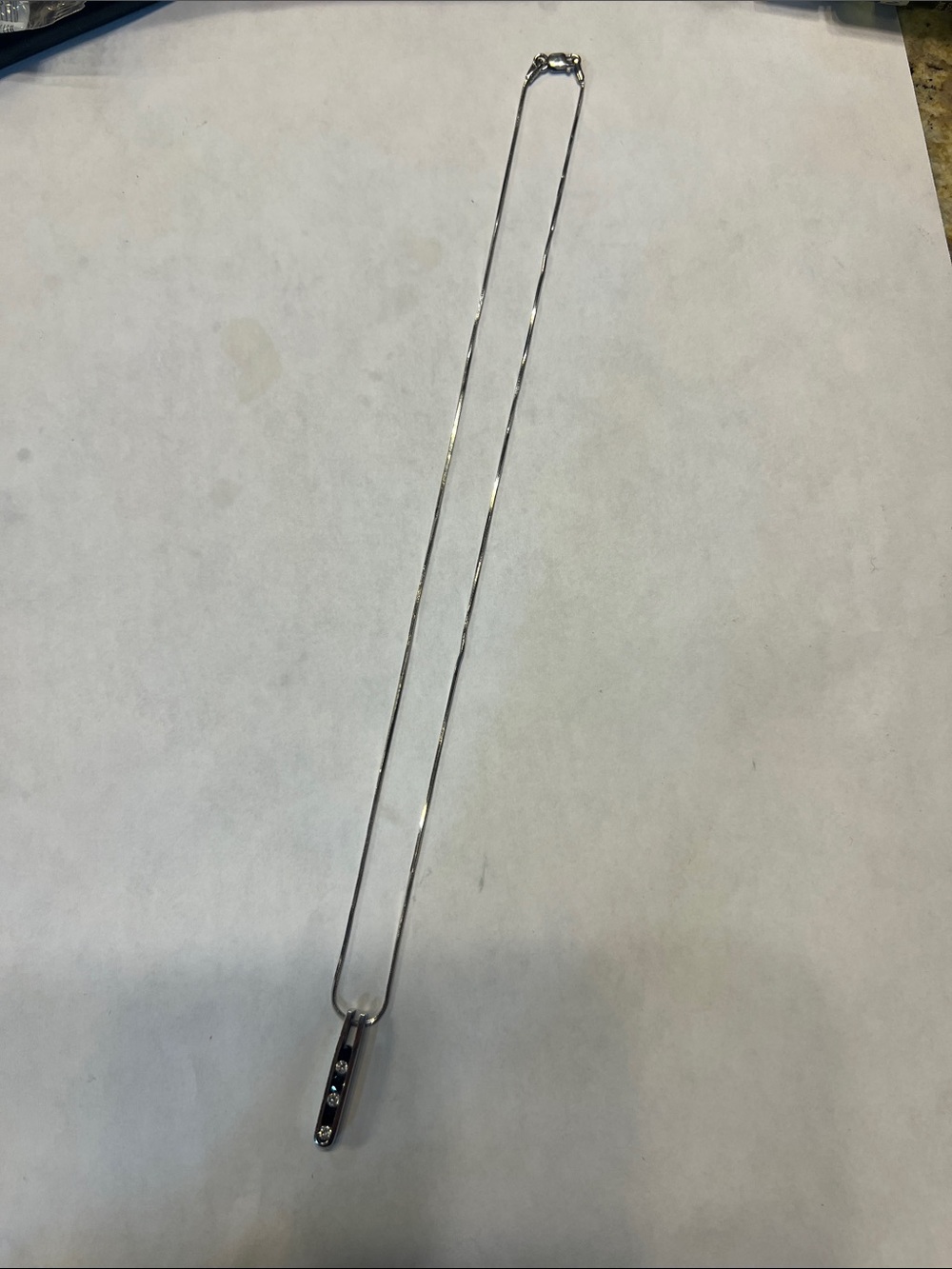 18 K white gold sapphire and diamond necklace